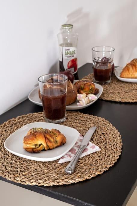 Tiny Inn - Housity