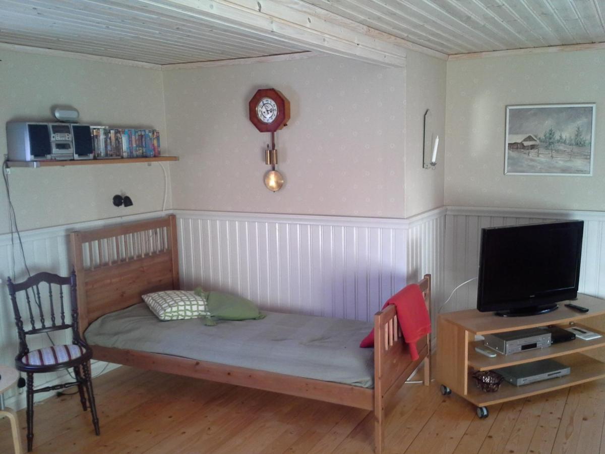 Fjättramåla Apartment - Housity