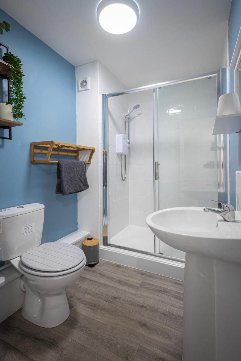 Bank Street Apartment 2 - Housity