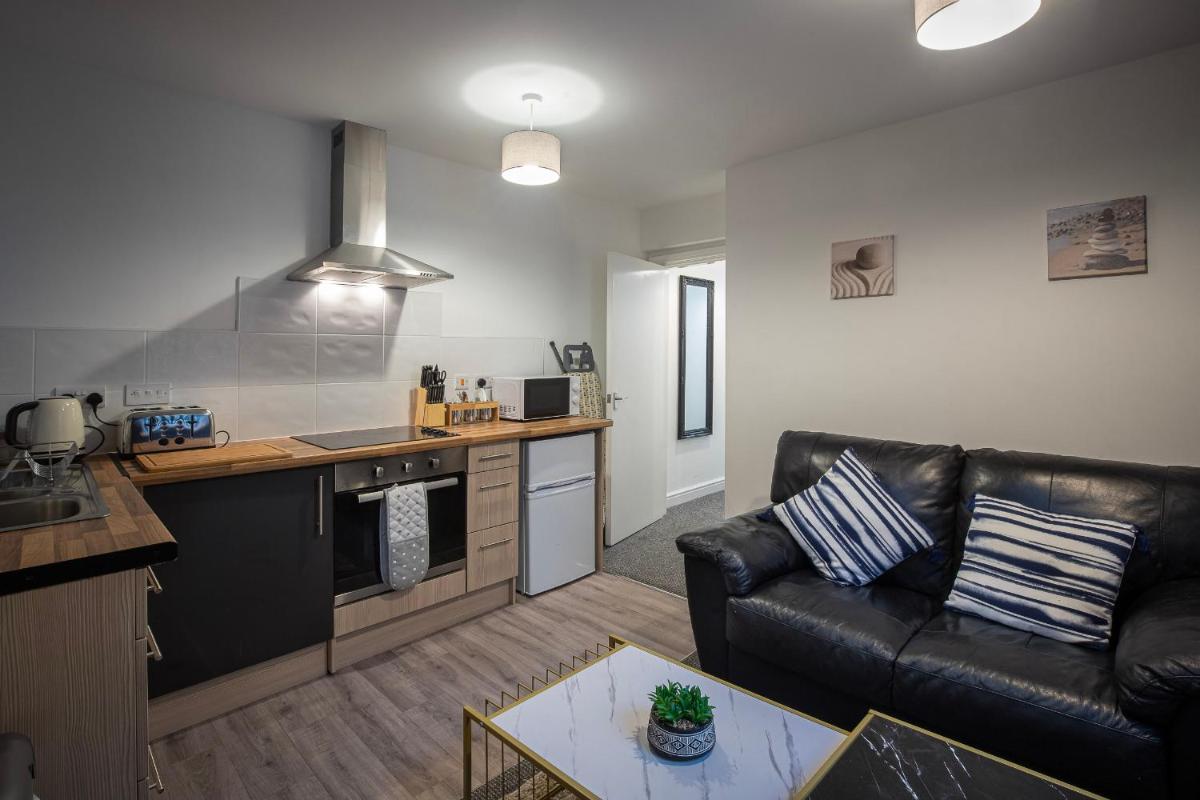 Bank Street Apartment 2 - Housity