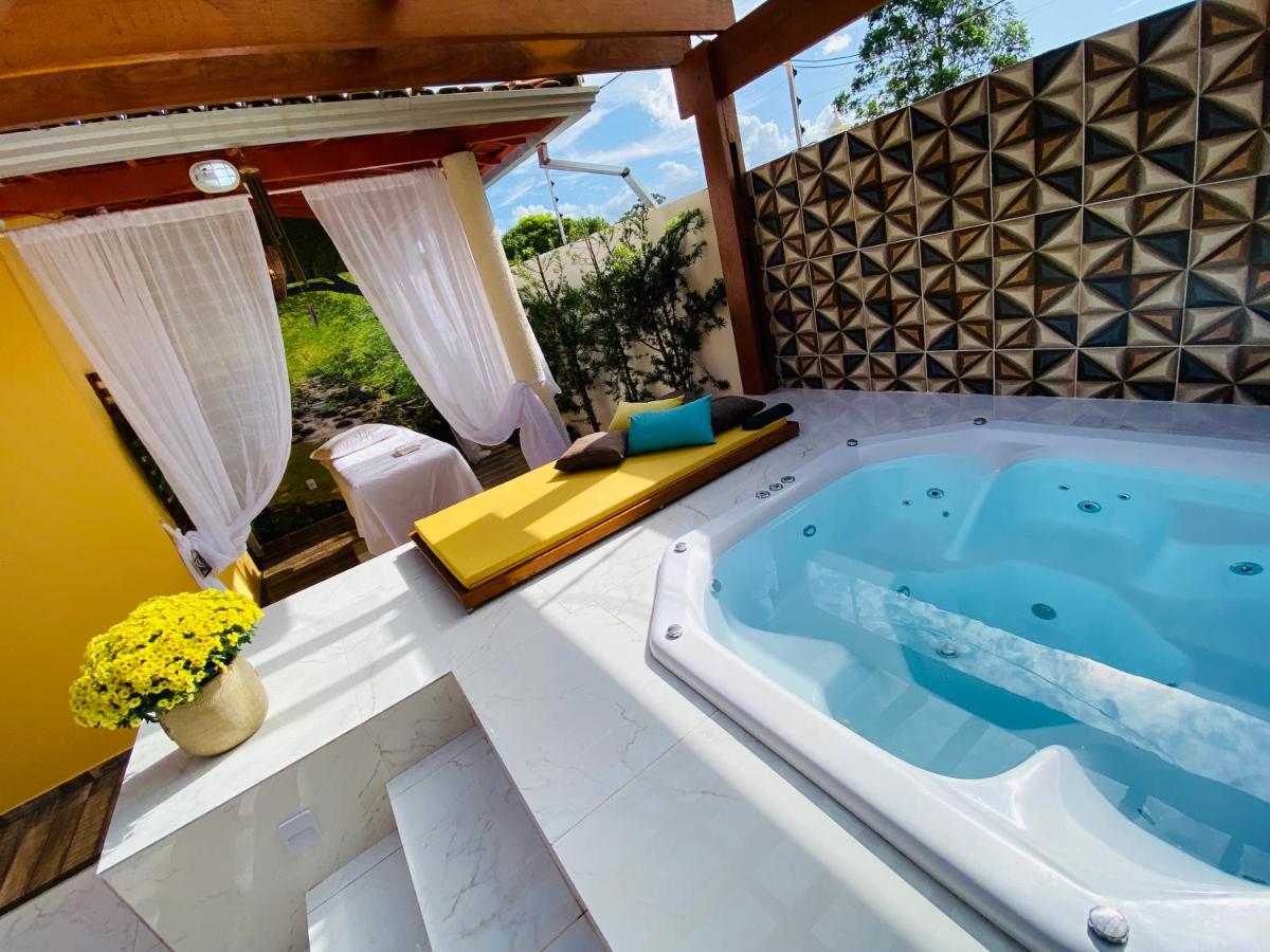 Villa Paradise in Brazil - Praia de Guaratiba Prado-BA - Housity
