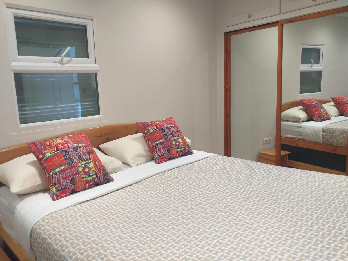 Malaga Ensuites City Centre - Housity
