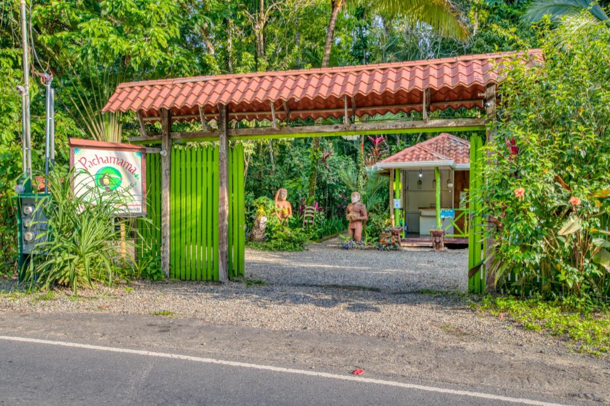 Pachamama Jungle River Lodge - Punta Uva - Housity