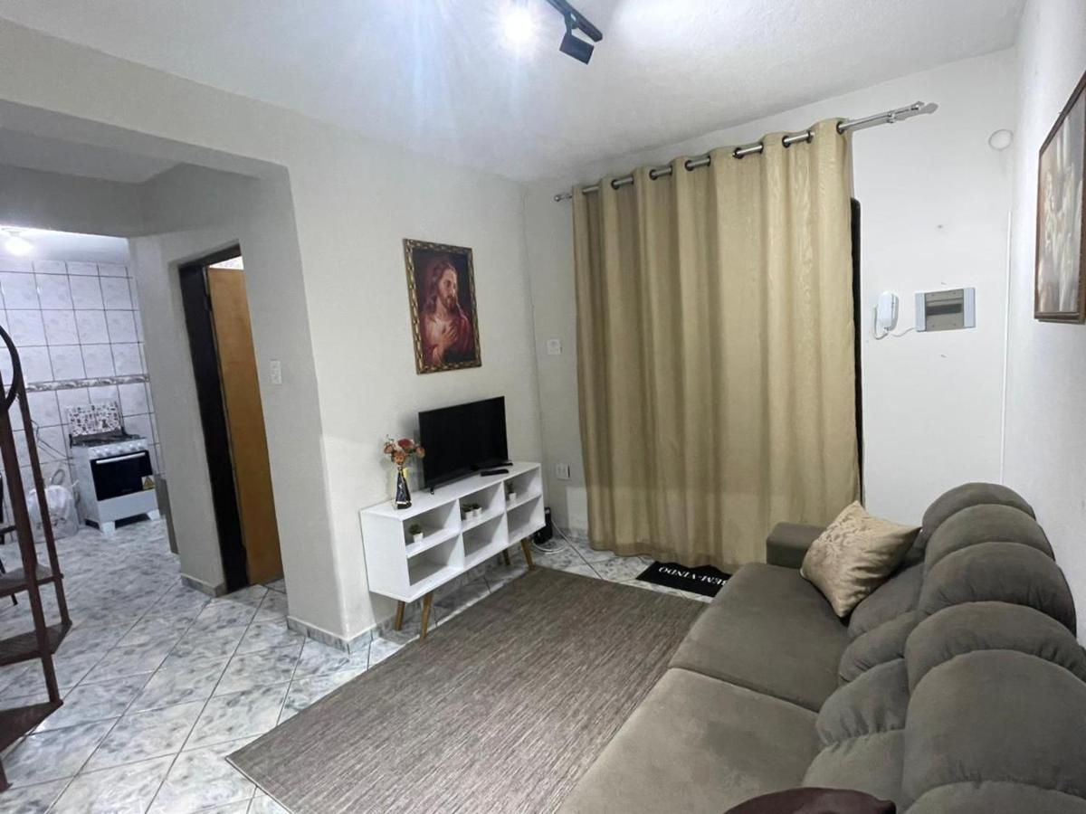 Casa para 9P com escada sem garagem - Housity