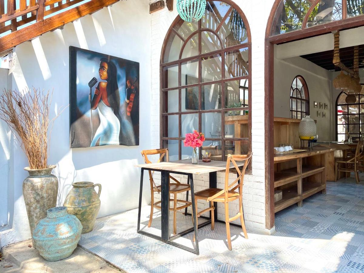 Gili Breeze Tropical Bungalows - Housity
