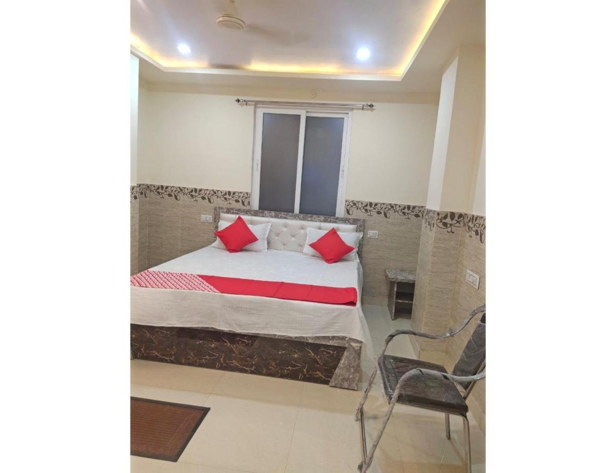 Hotel Shree Galaxy, Kanpur - Housity