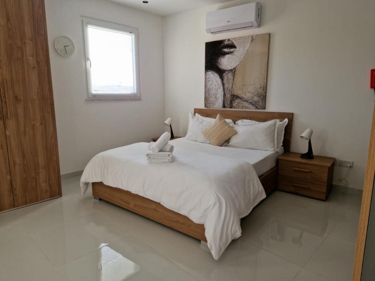 Marina Studios - Housity