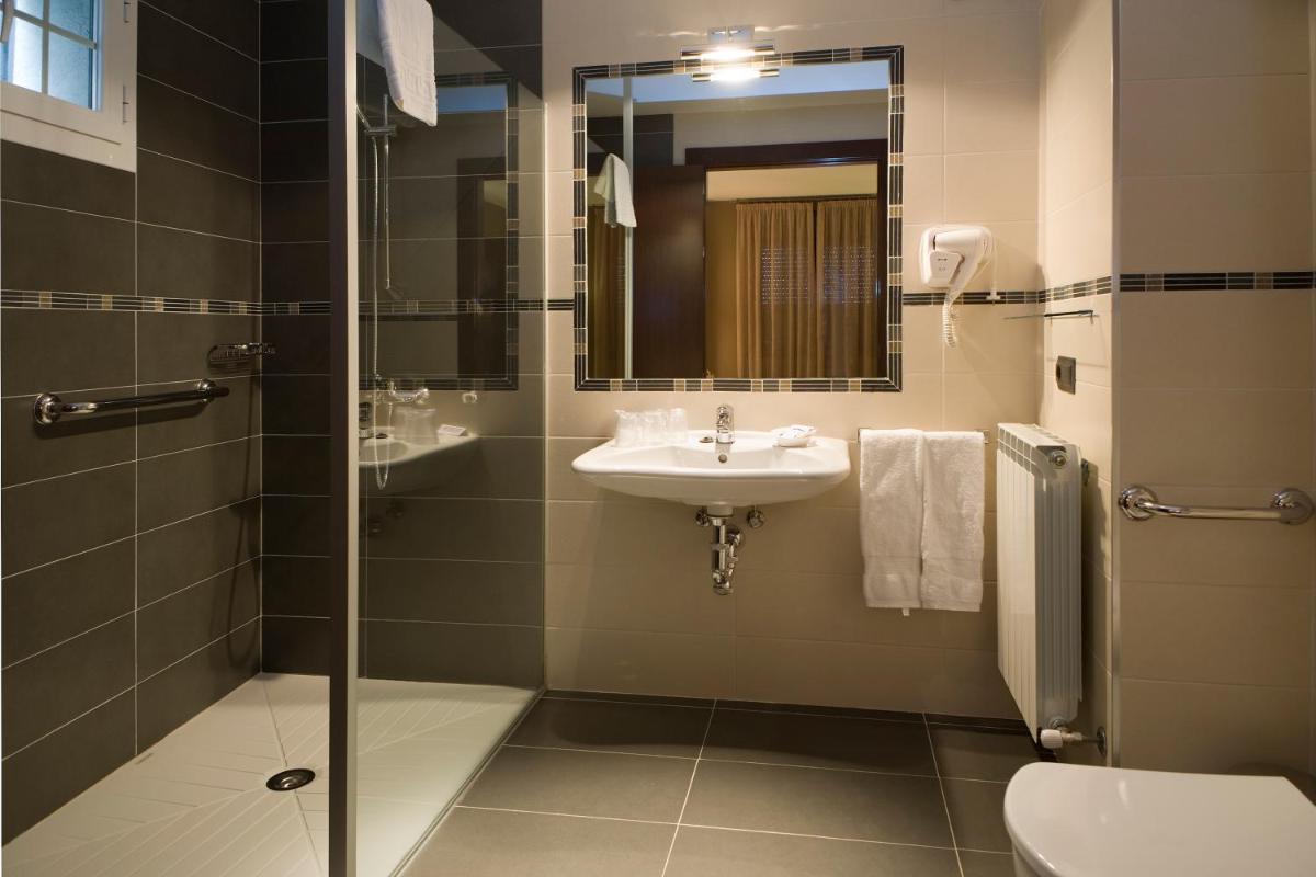 Hostal Rural Villa Vieja - Housity