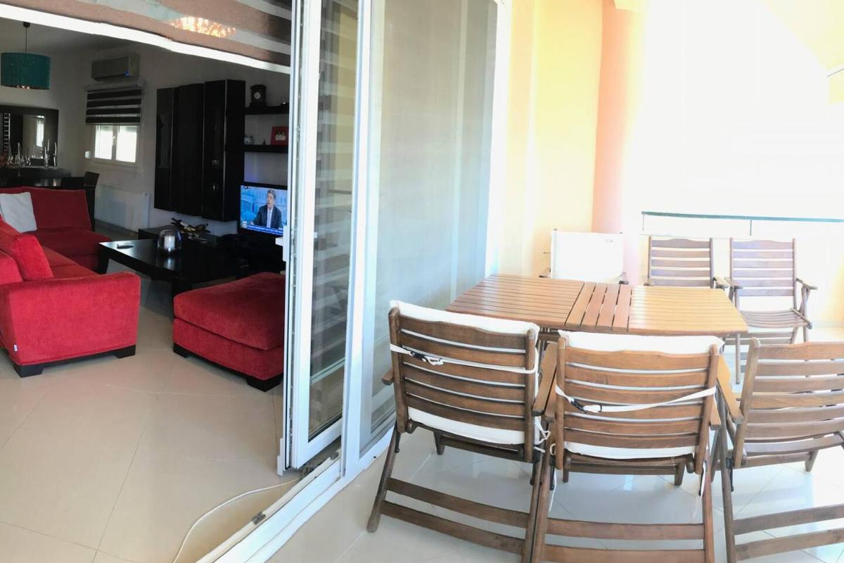 Peramos Luxury - Housity