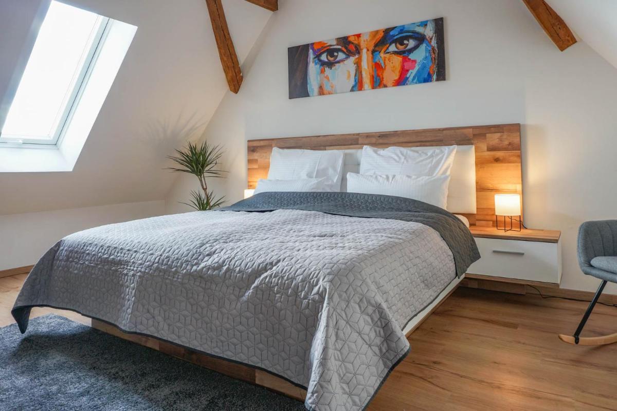 Ferienwohnung "Alpspitze" - Familienfreundliche Maisonette in Mering - Housity