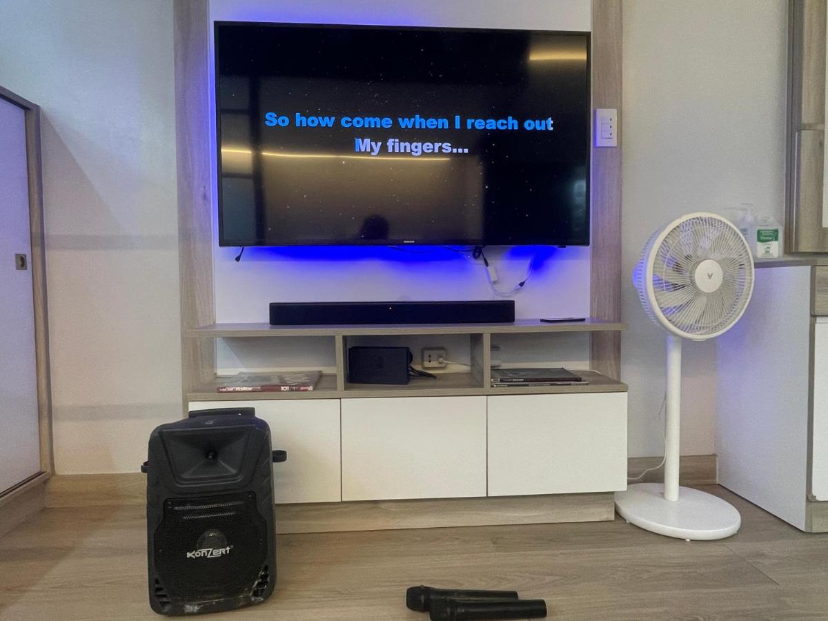 WIFI Netflix Disney Videoke- Card & Console Games - Hizvo