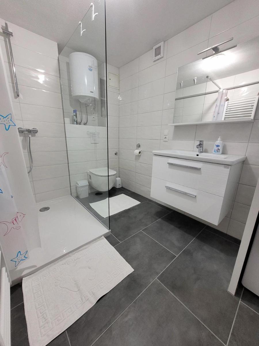 Apartman Studenac - Housity