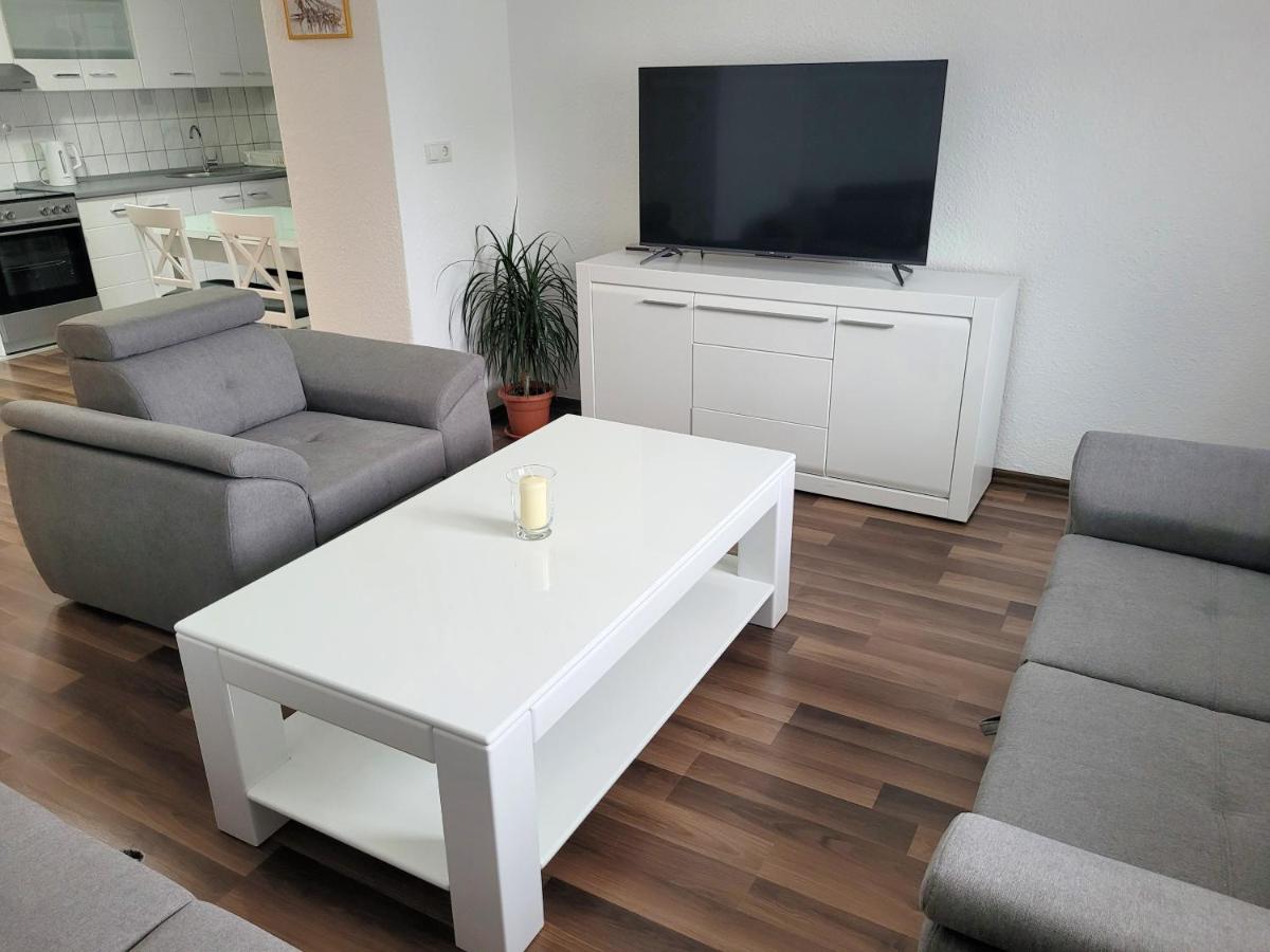 Apartman Studenac - Housity