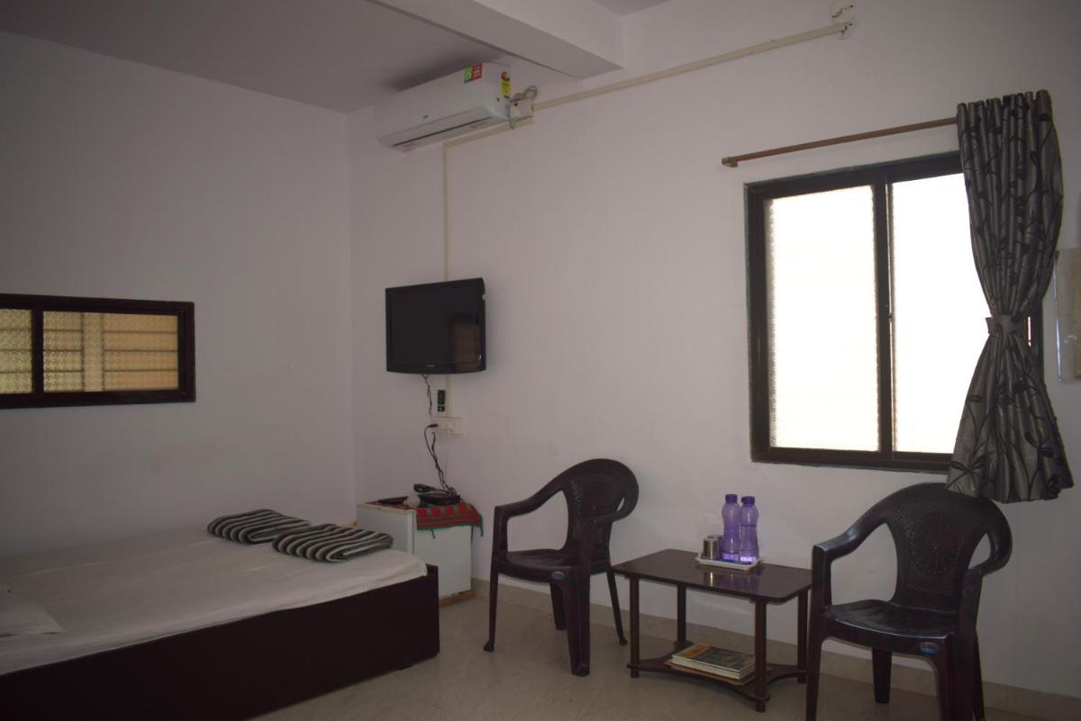 Adyeshwari Home Stays, Aurangabad - Housity