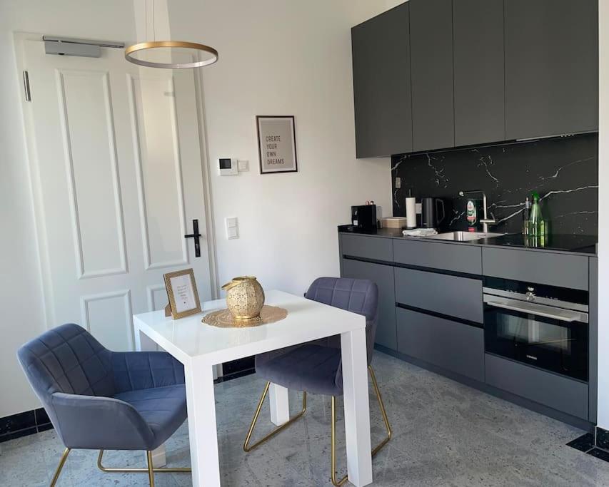 Luxuriöses Studio mit privatem Zugang zum See - Housity