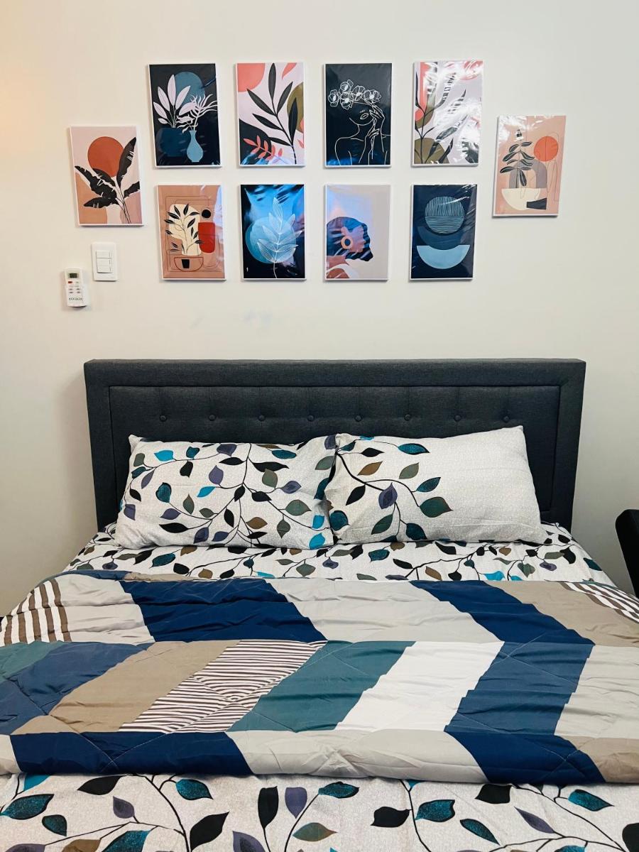 Condo Staycation at Valenzuela I Studio type - Housity