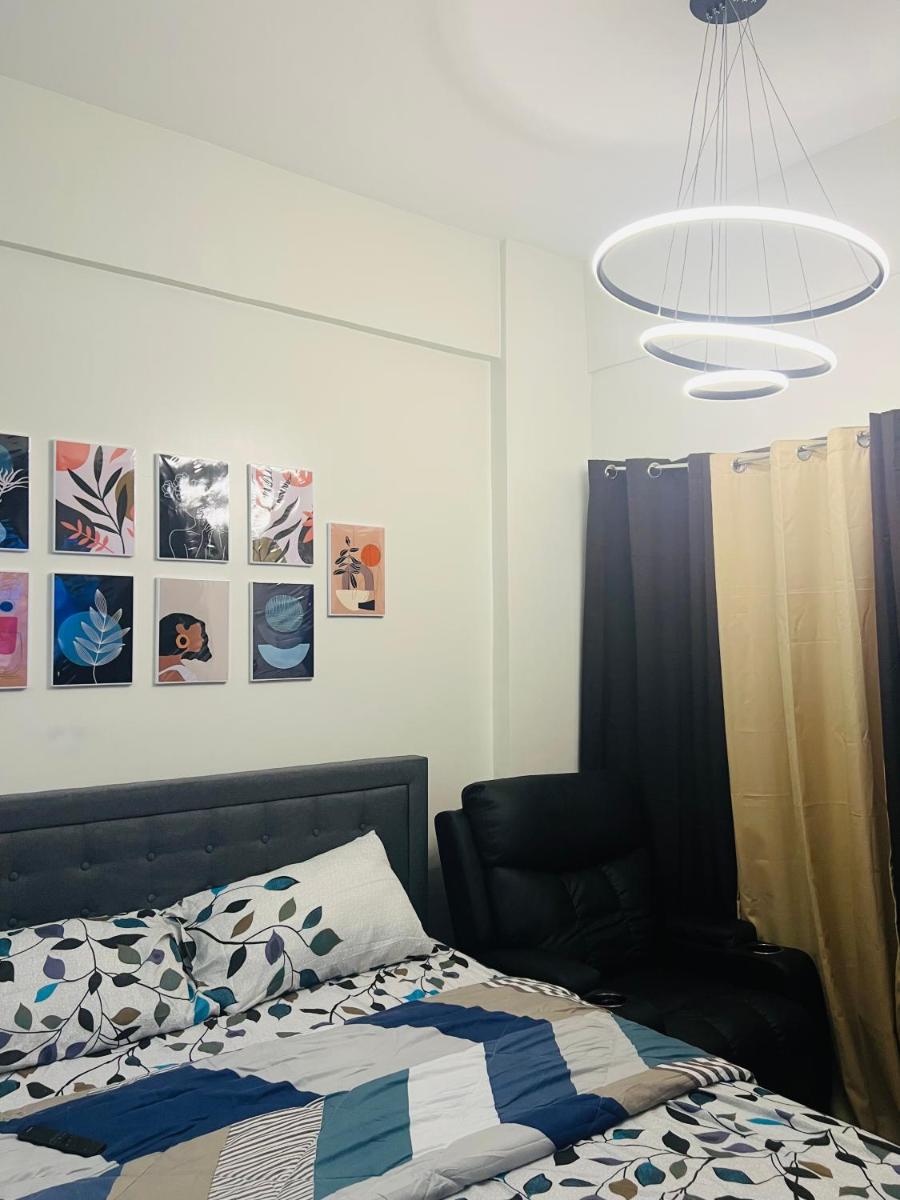 Condo Staycation at Valenzuela I Studio type - Housity
