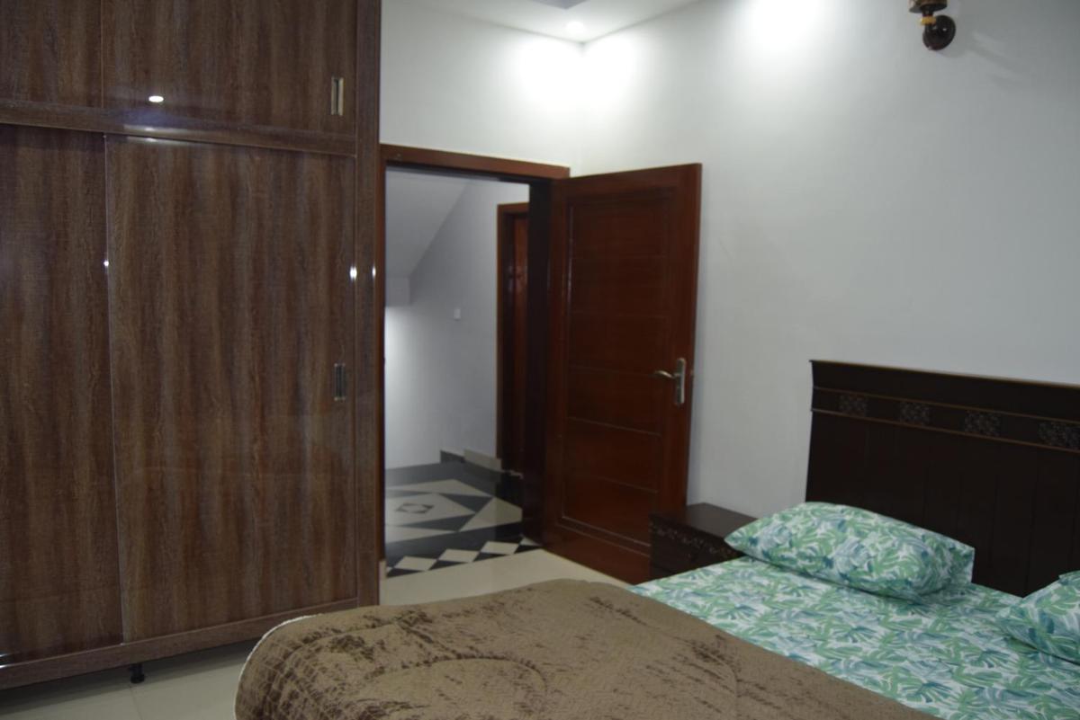 Suitetrails - Ameer Hamza Guest House امير حمزه گیسٹ ھائوس