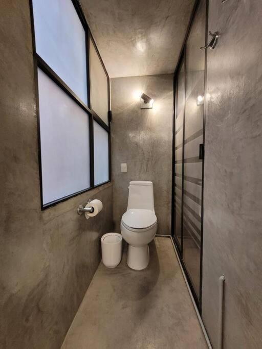 Suite 88-106 - Hizvo
