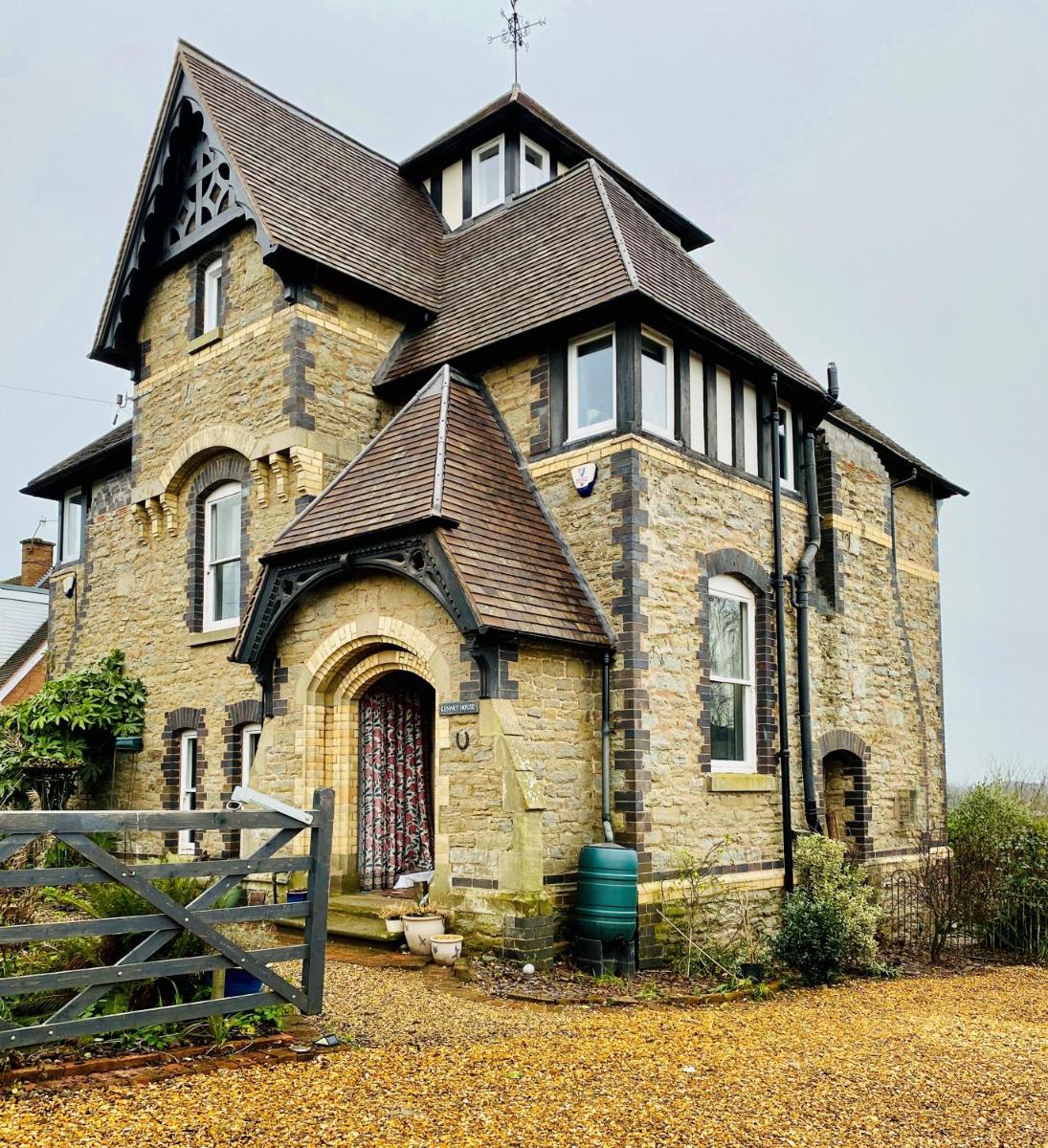 Kennet House - Housity