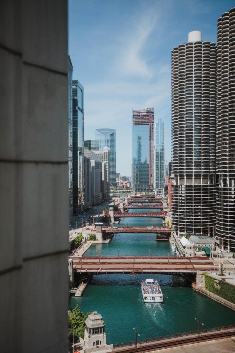 Club Quarters Hotel Wacker at Michigan, Chicago - Housity