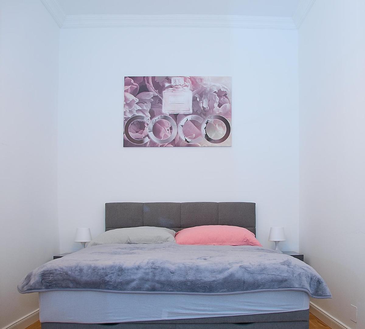 Pink Lotus Apartment - Hizvo