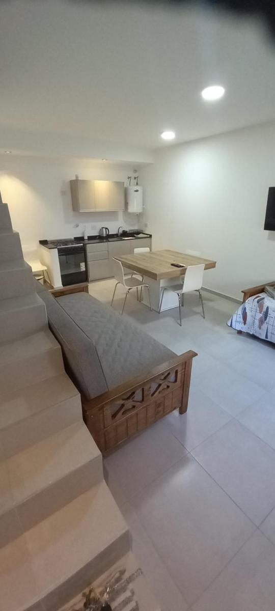 Colon Suites 2. Duplex a 18 minutos Aeropuerto Ezeiza - Housity