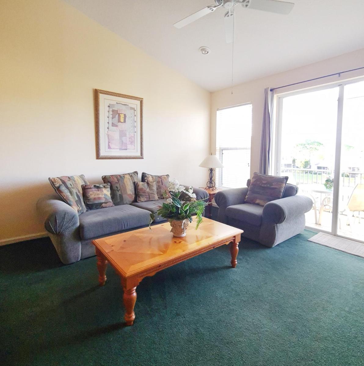 PGA/Spacious 3 BR with lake view - Housity