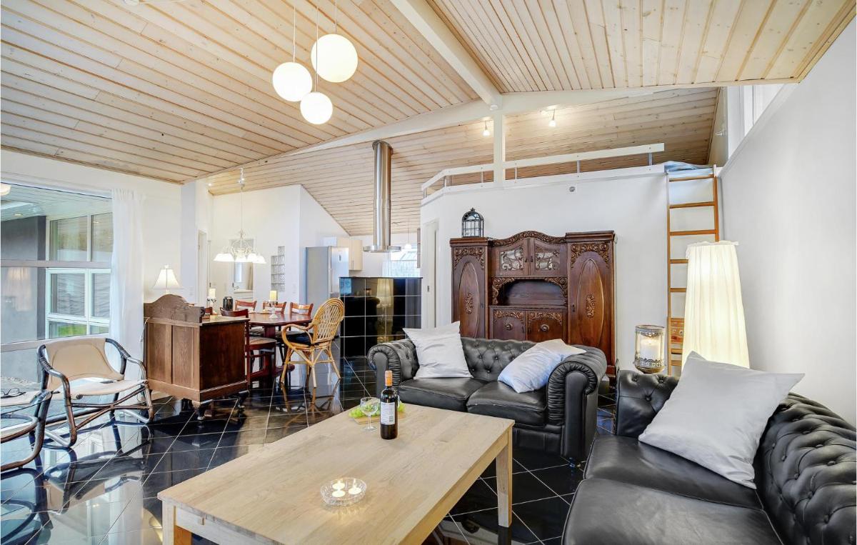 Cozy Home In Slagelse With Kitchen - Housity