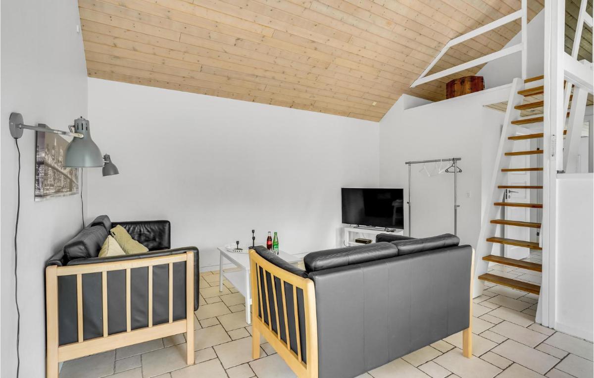 Cozy Home In Dragr With Wifi - Housity
