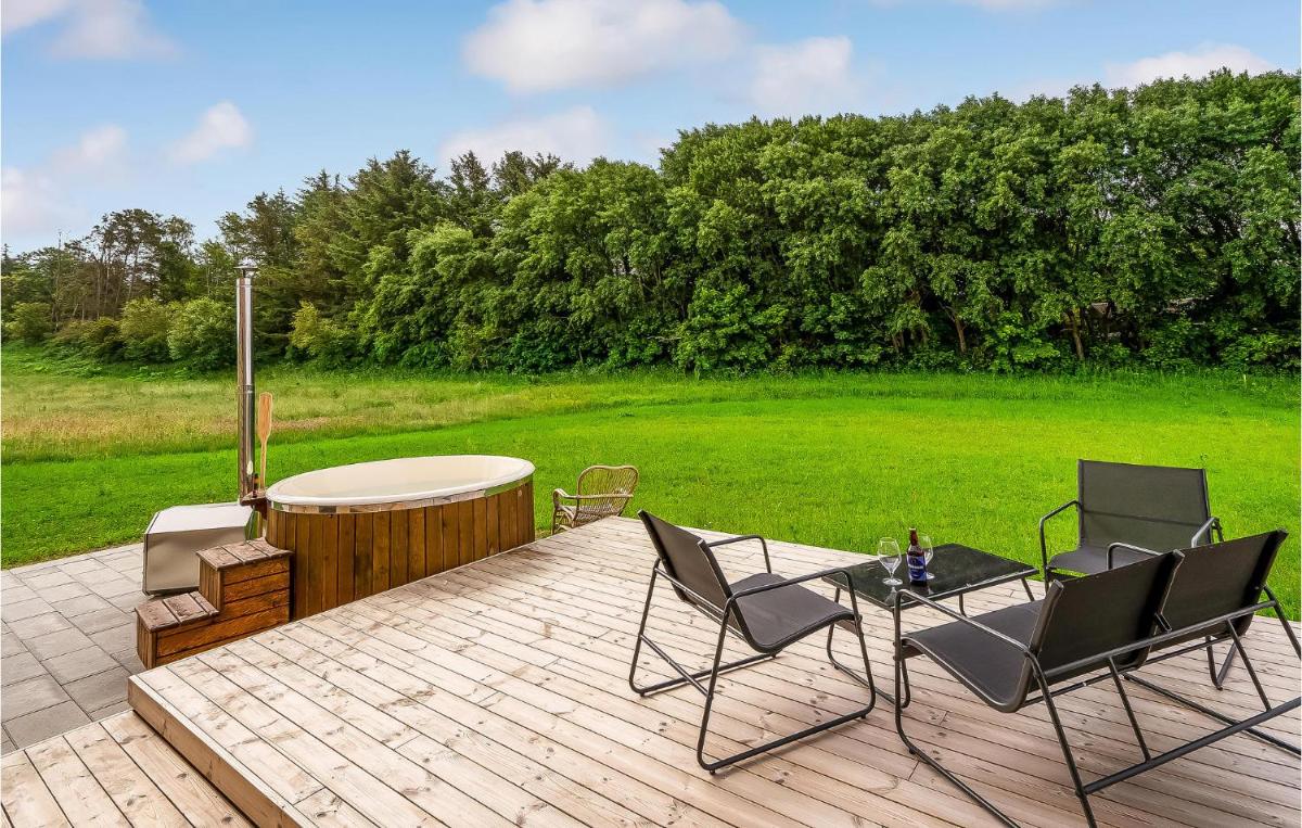 Amazing Home In Spøttrup With Wifi - Housity