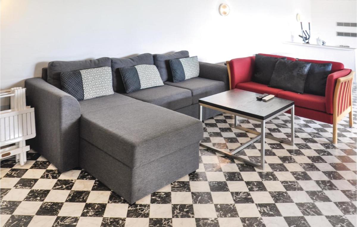 Four-Bedroom Holiday Home In Faaborg - Housity