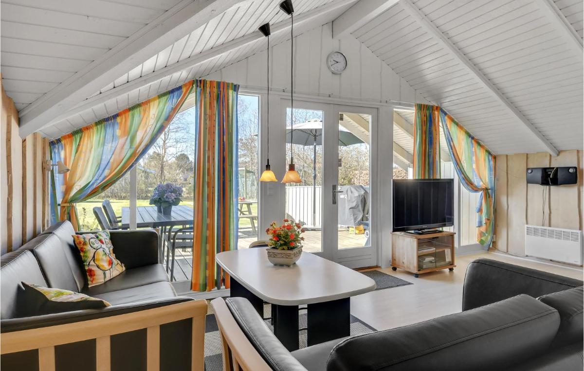 Holiday Home Gøgevej Dronningmølle Vi - Housity