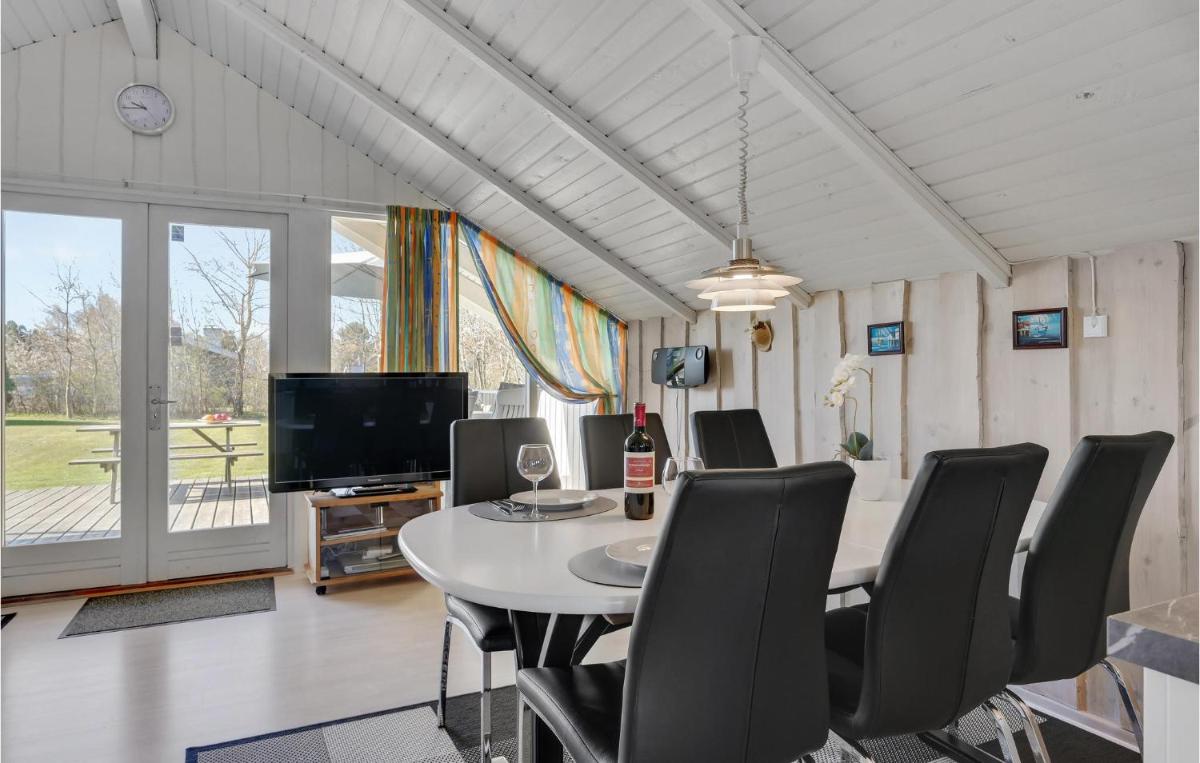 Holiday Home Gøgevej Dronningmølle Vi - Housity