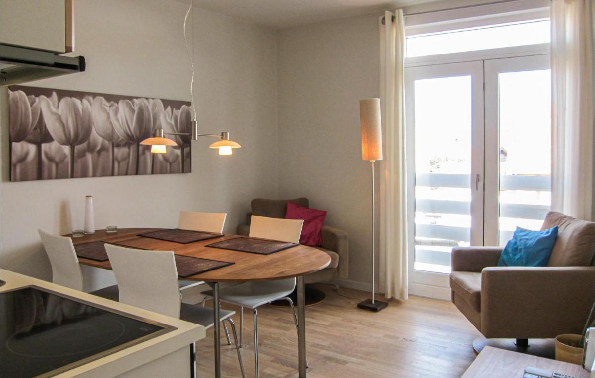 1 Bedroom Amazing Apartment In Gudhjem - Housity