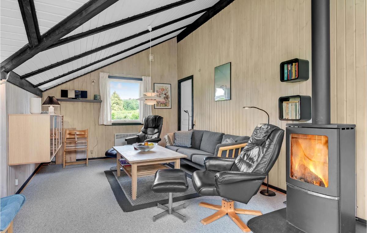 Gorgeous Home In Sydals With Kitchen - Housity