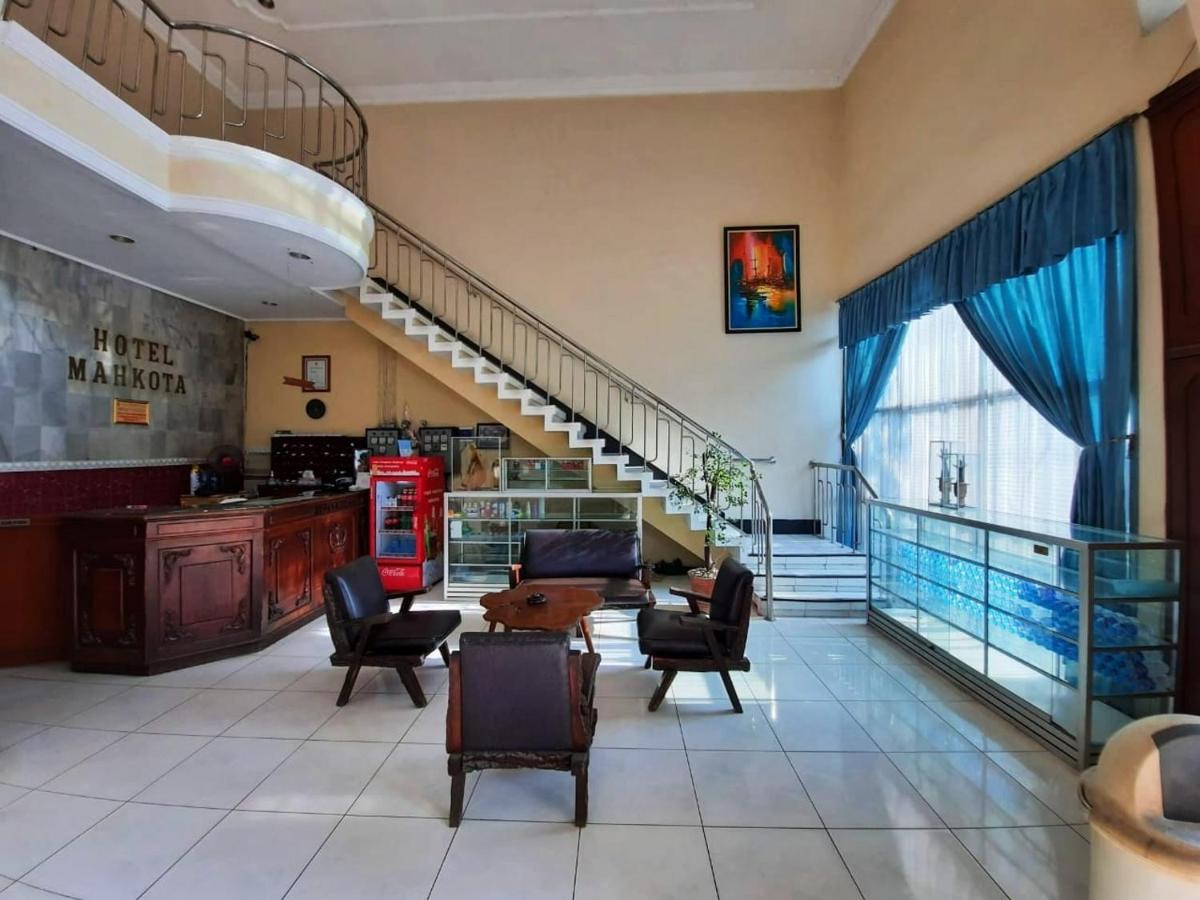 Suitetrails - Hotel Mahkota