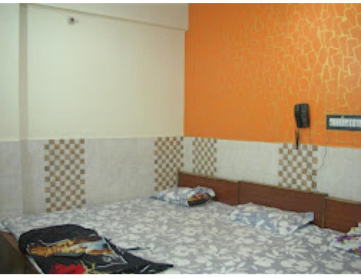 Hotel Kanha Dham, Kanpur - Housity