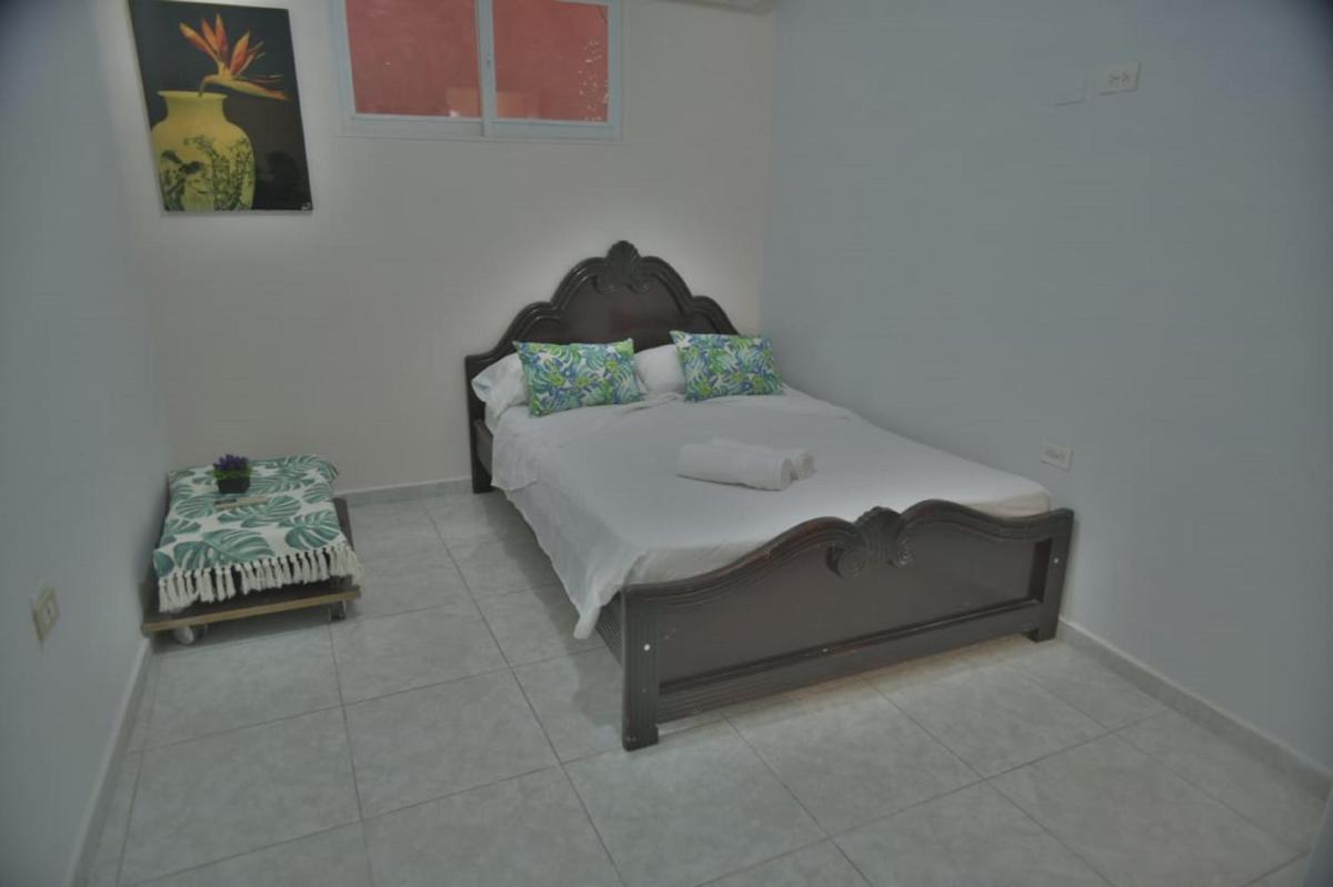 2cb-4 2 bedroom apartment in Getsemani - Housity