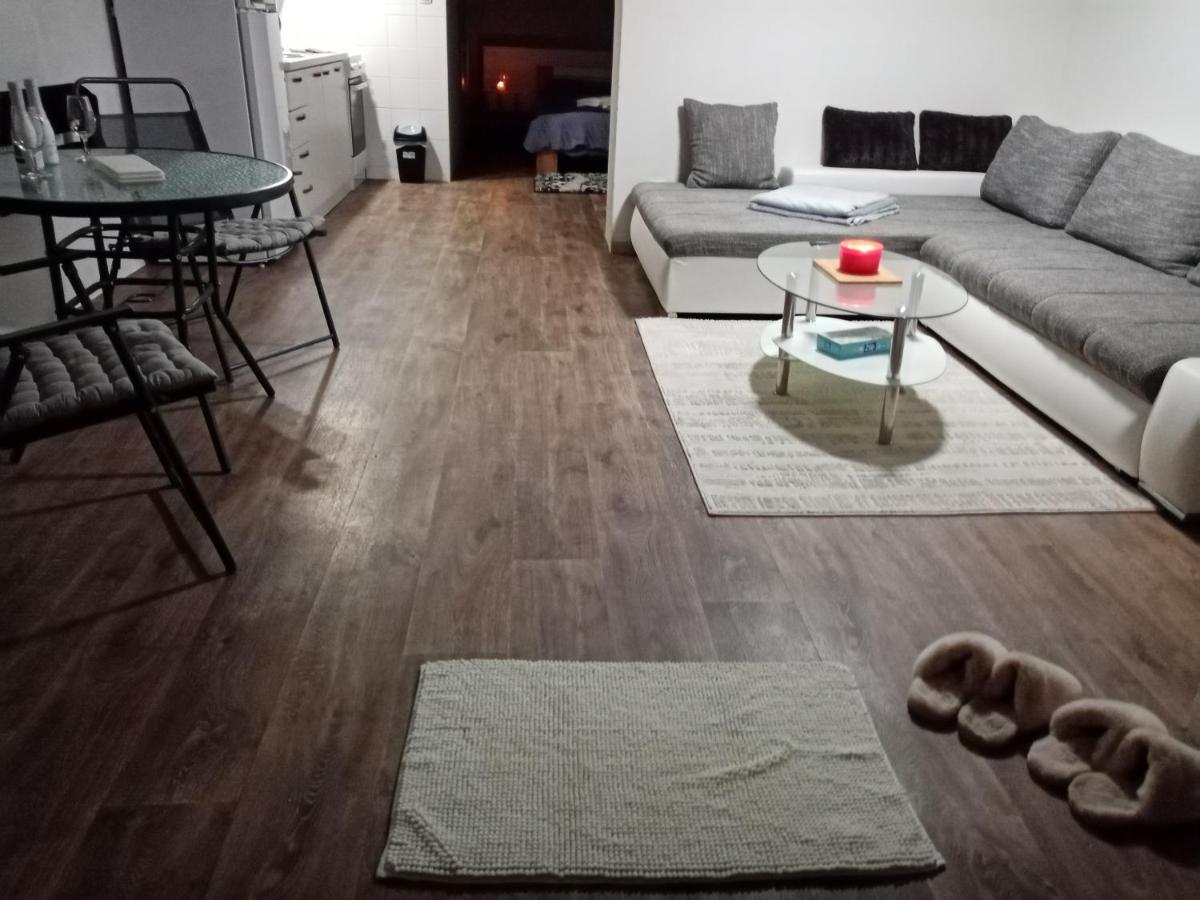 Ibiza - Housity