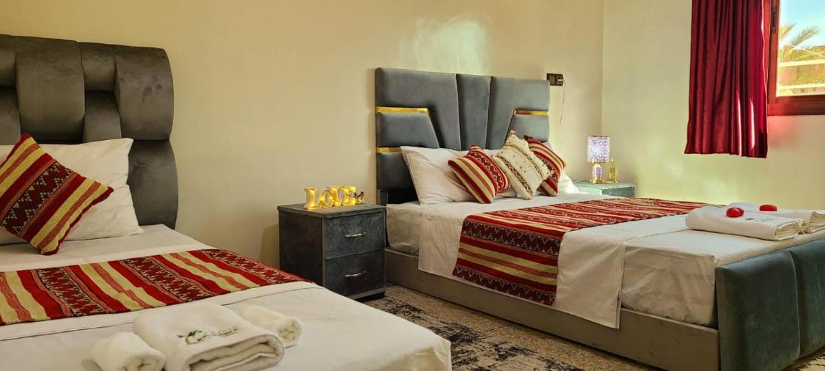 Ideal for Groups I Up to 11 Guests I Book 3 appartements on 1 Click I Book the entire PALMS Residence - Housity