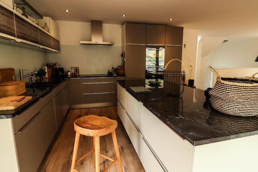 New Chalet with breathtaking views! - Housity