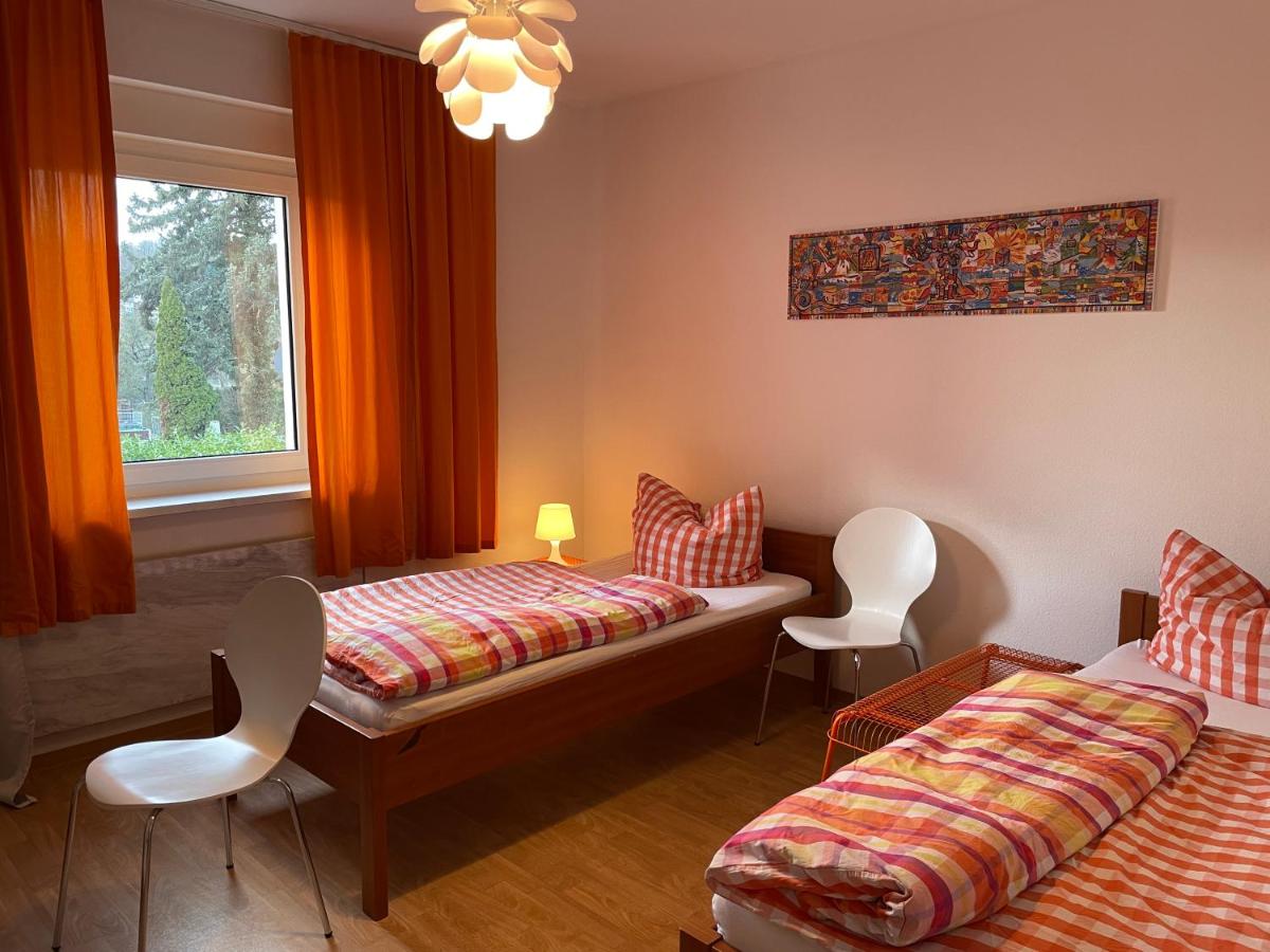 Altstadt Nähe 7 Min Fußweg über Alte Maibrücke zu Pension mit Balkon & Garten, ideal for long stay, relocation - Housity