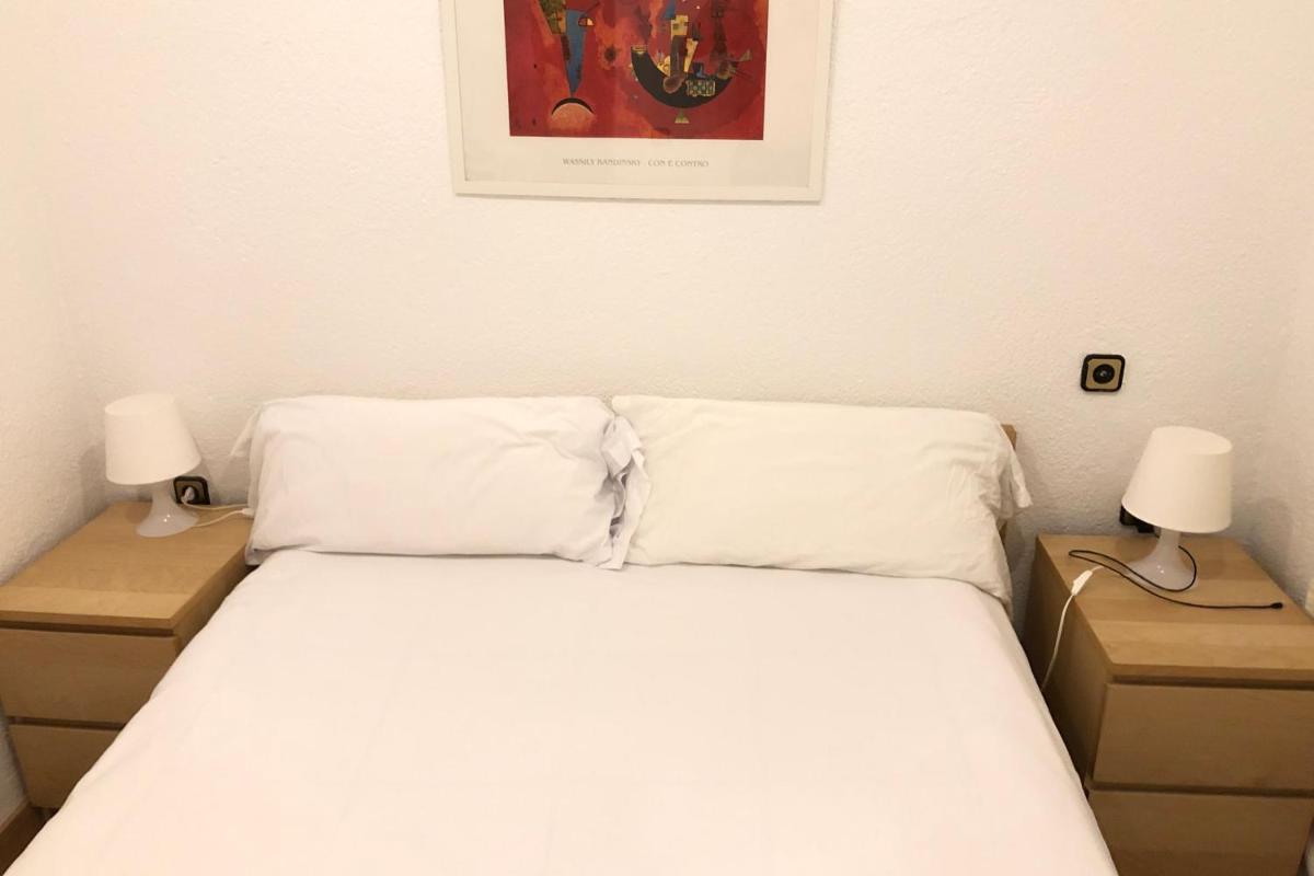 NEW! Apartment in Sarria near Metro - Housity