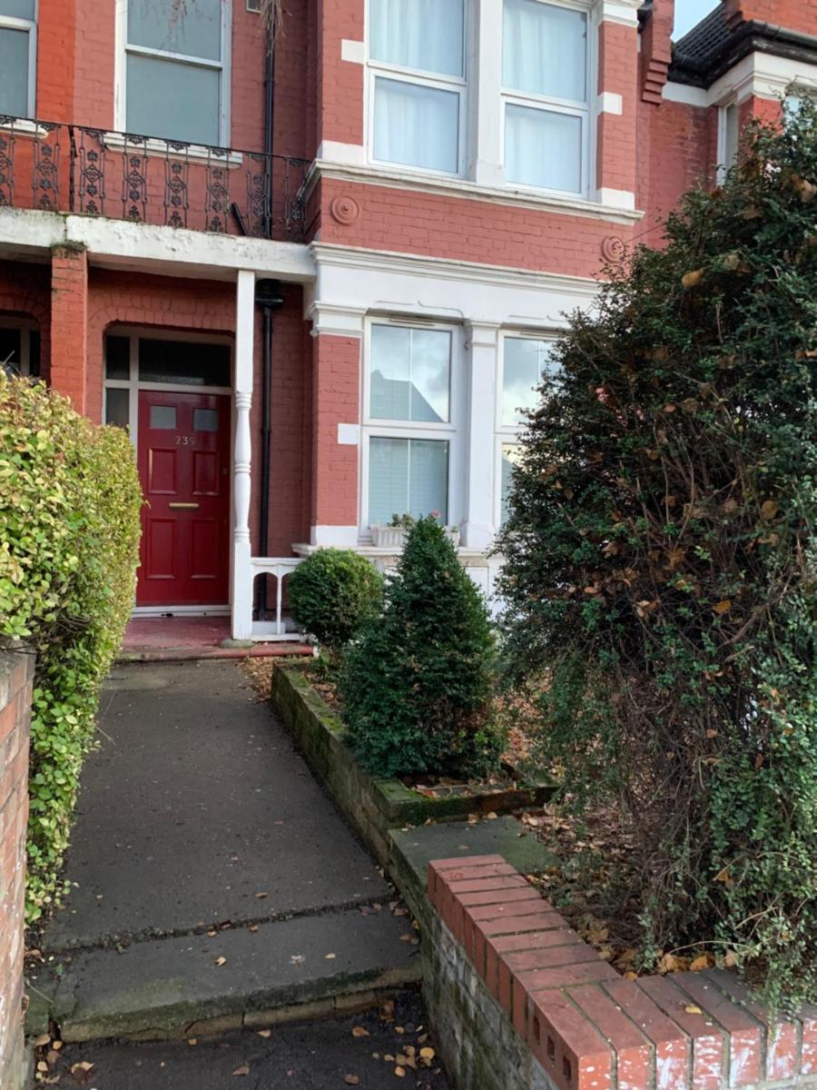 Bright & Spacious 2 bed Apartment - Housity