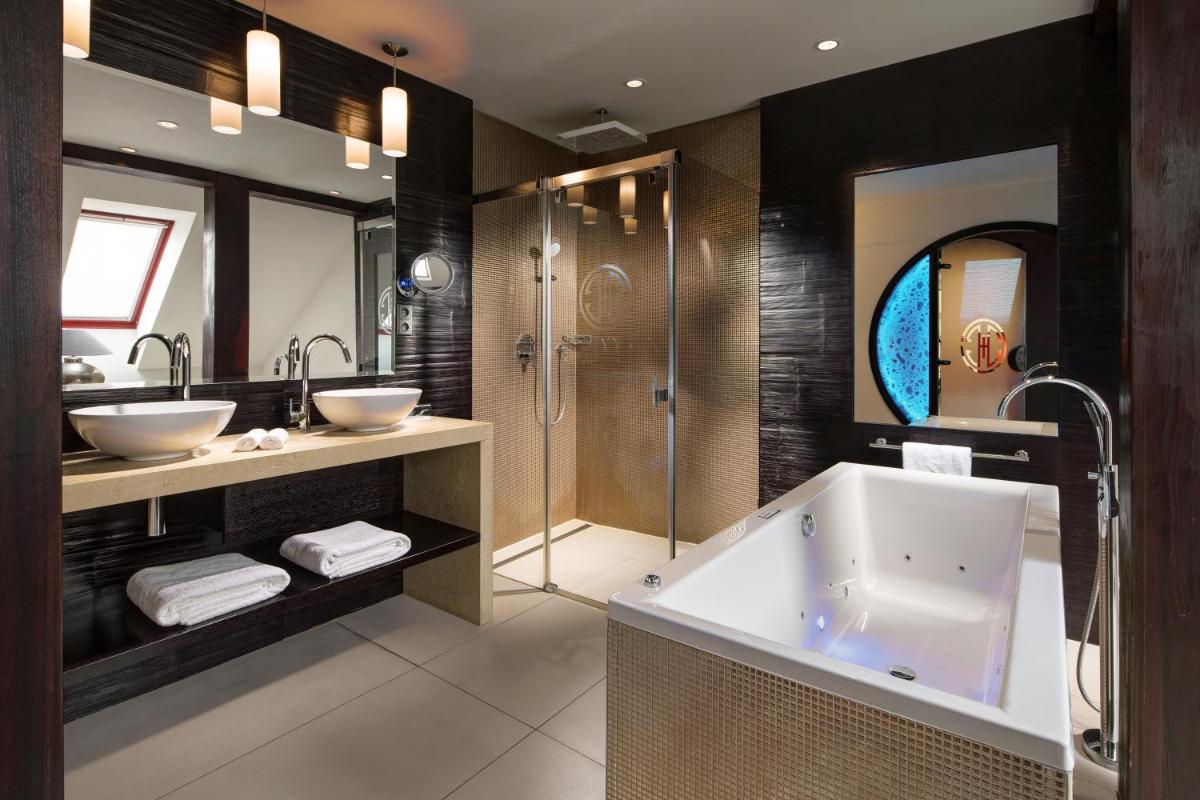 Buddha-Bar Hotel Prague - Housity