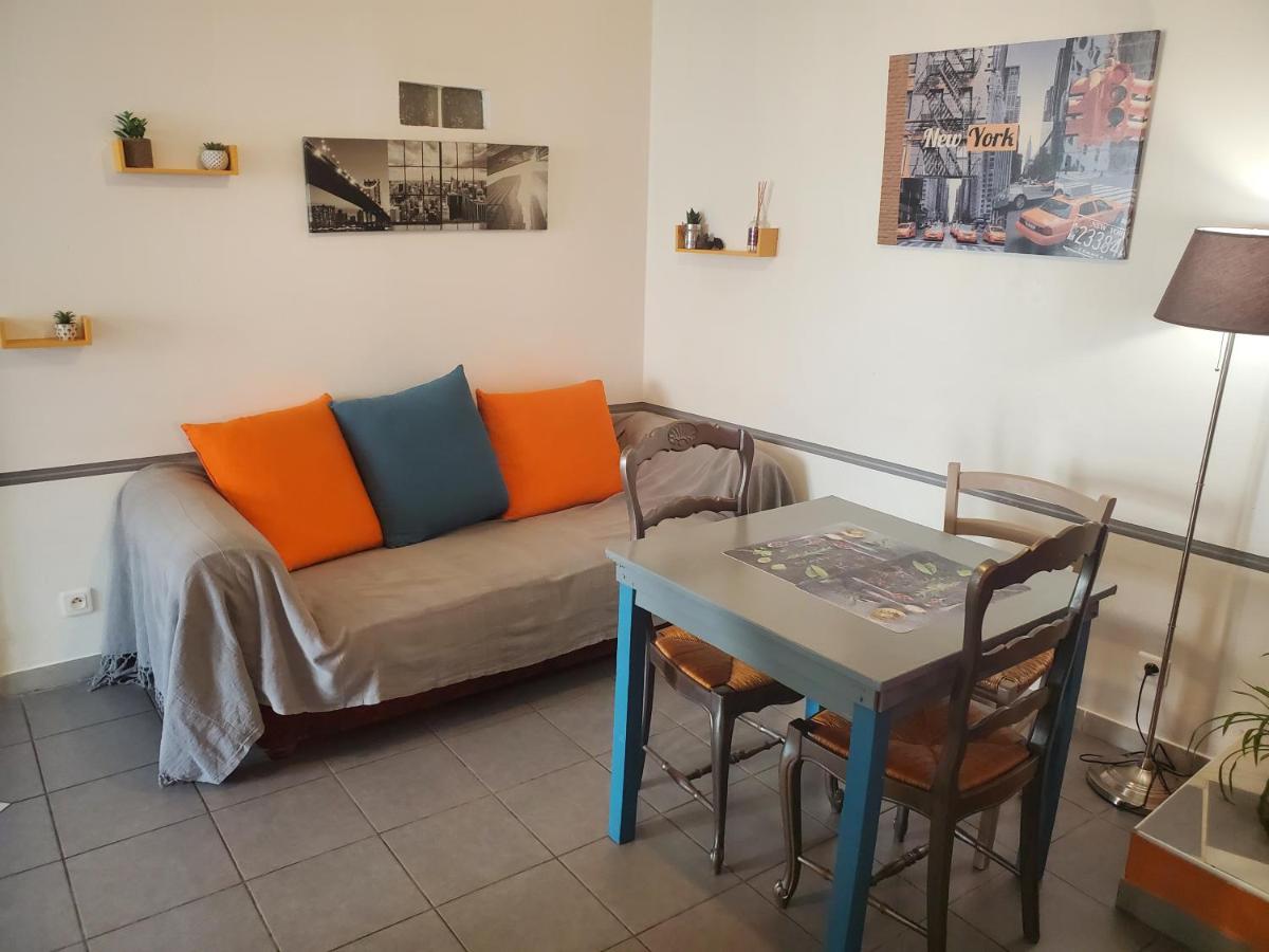 Suitetrails - Pause Appart 40 m2 avec cour privative - Spacieux & Confortable