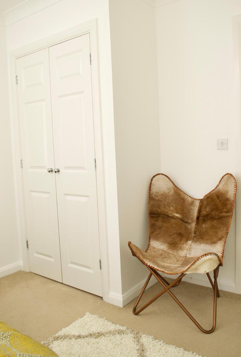 Beautiful 1-Bed Apartment in Redhill - Housity