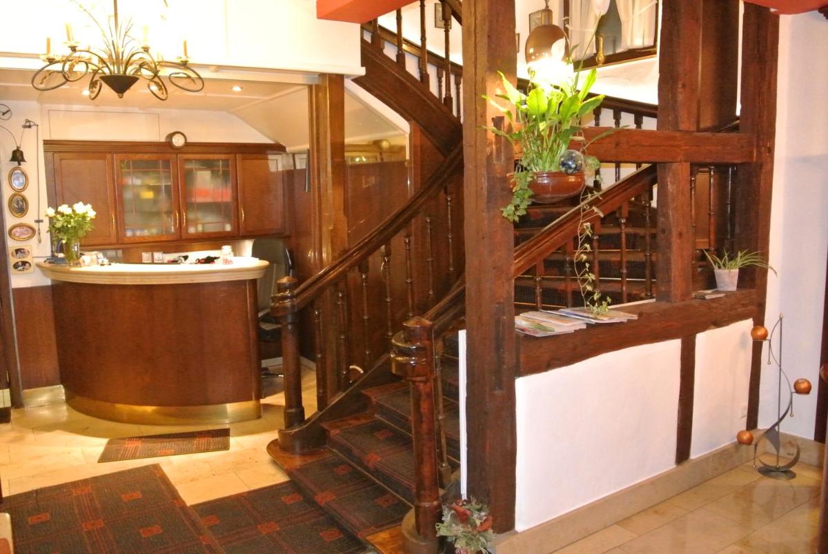 Hotel-Restaurant Goldenes Lamm - Housity