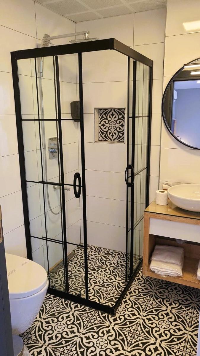 L'opera Deluxe Hotel - Housity